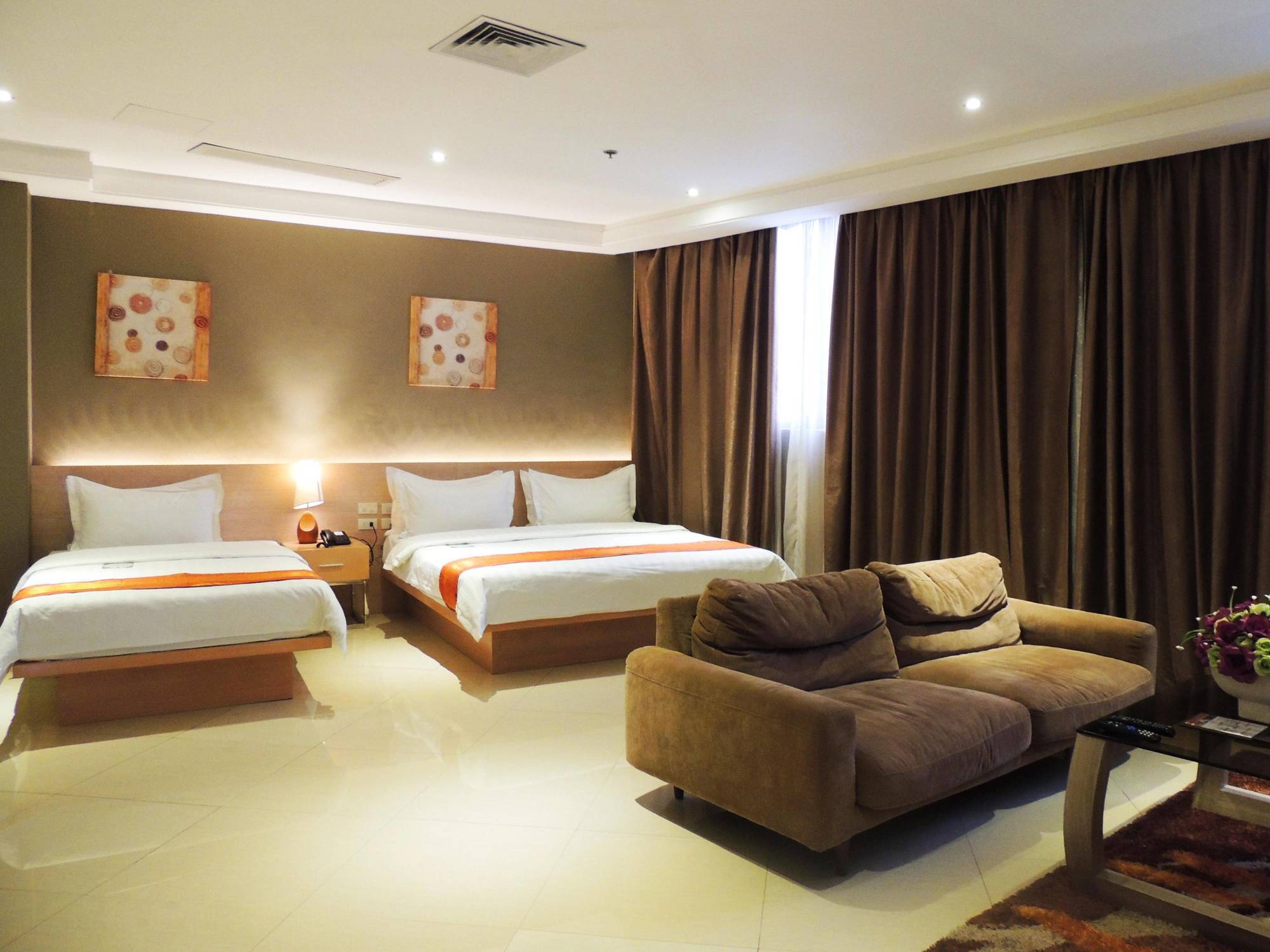 Dela Chambre Hotel Manila Exterior foto